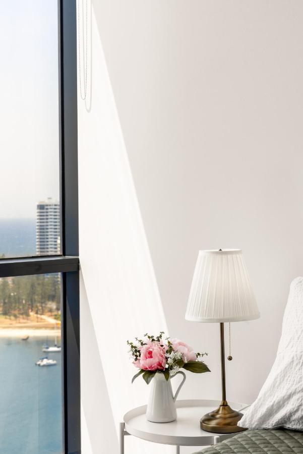 Ocean View Southport * Gold Coast